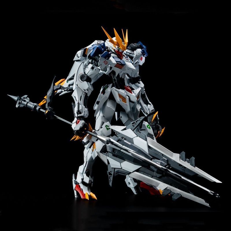 【W MAGAZYNIE】LUNAVOR MG 1/100  – Model Kit Barbatos recenzja i cena